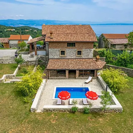 Hotel Beautiful Natura In Veprinac Poljane